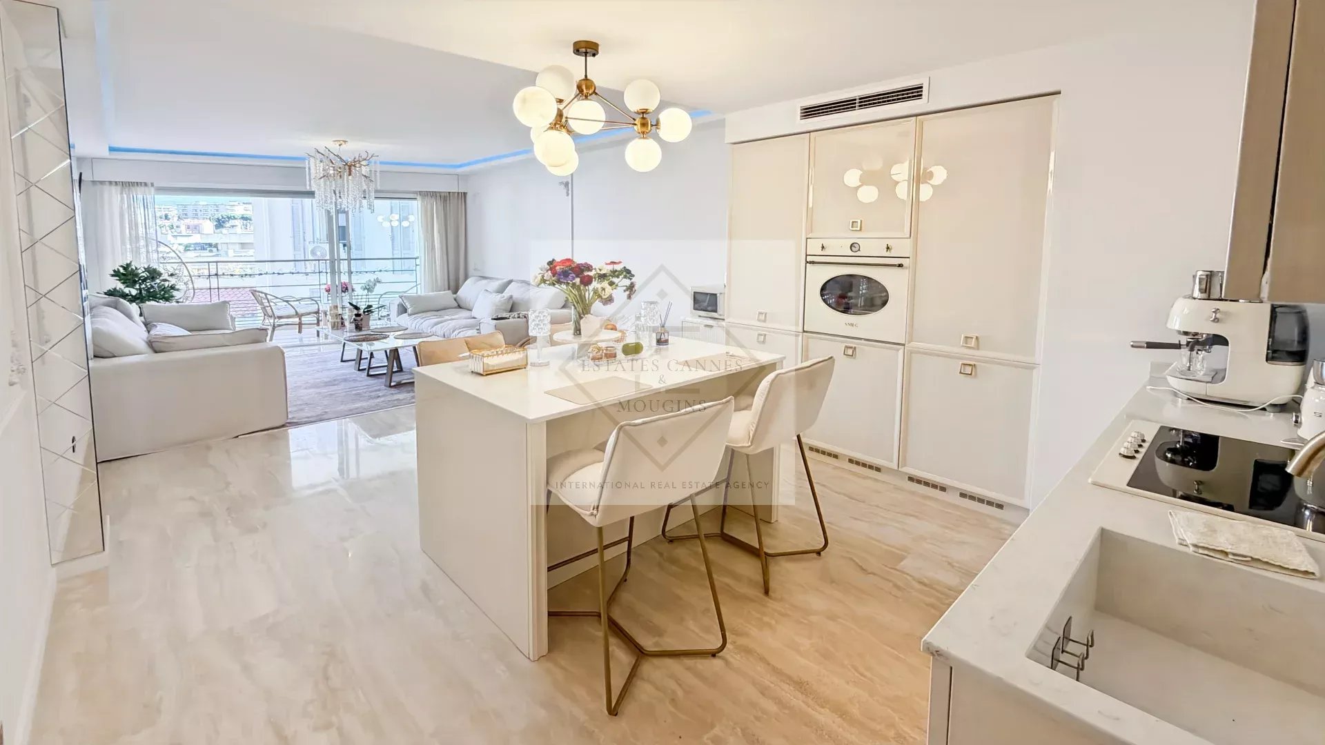Bien rare — Appartement rénové proche du Palais des Festivals