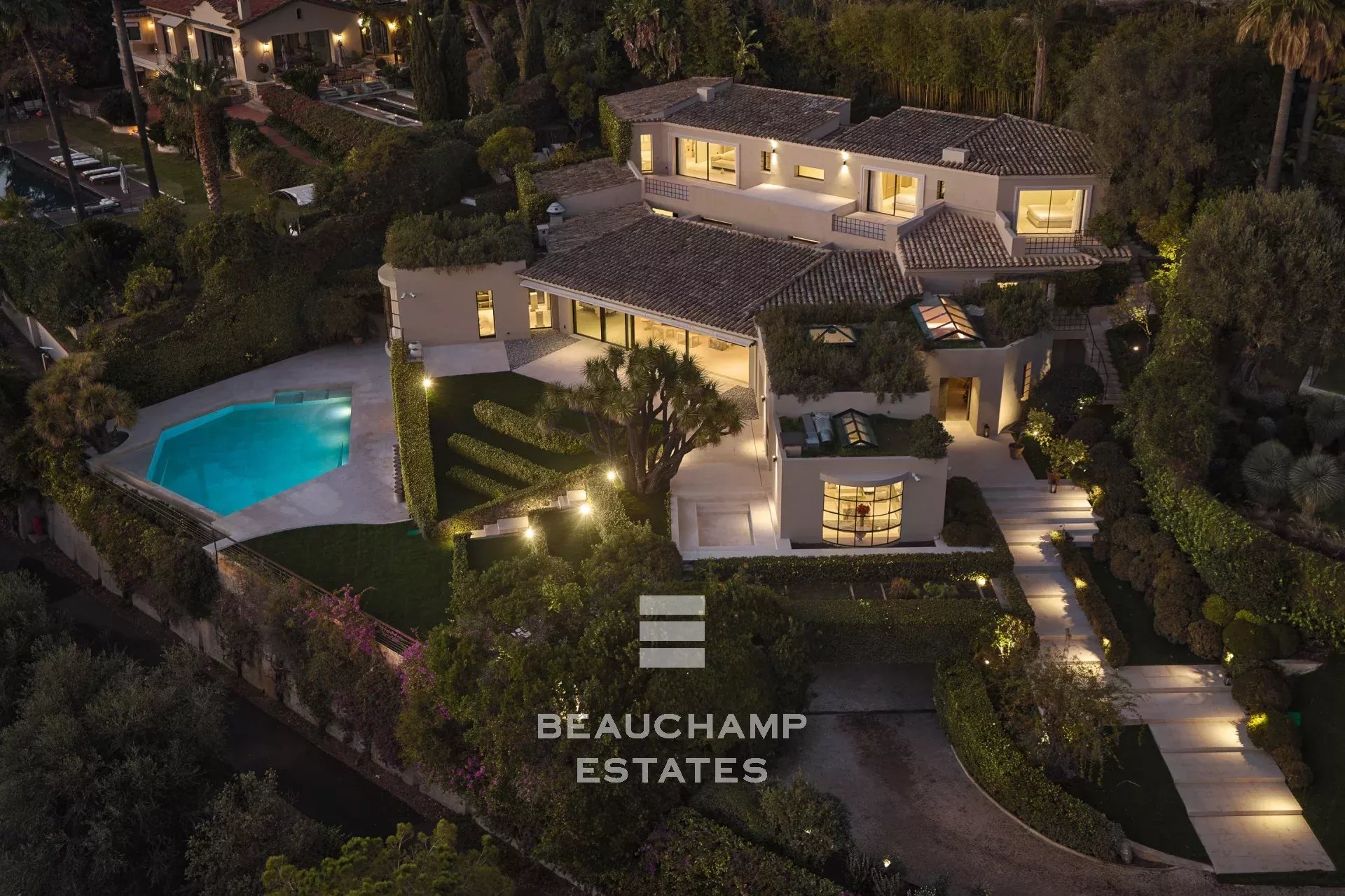 Villa contemporaine 6 chambres avec vue mer panoramique  – Saint-Jean-Cap-Ferrat