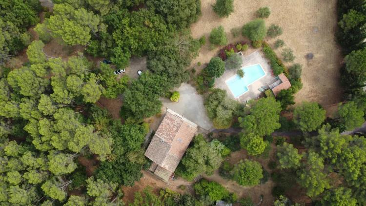 LORGUES BASTIDE DE CHARME DE 1789 DE 287 M2 SUR 2,5HA DE TERRAIN