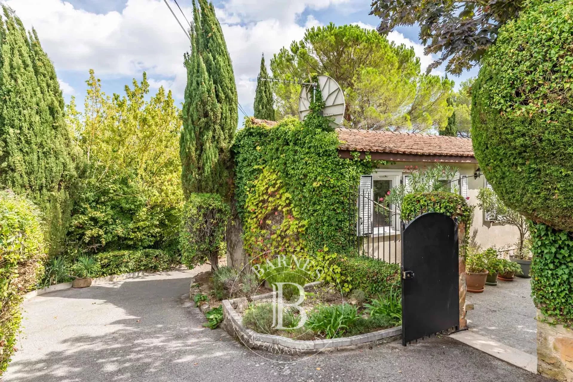 Grasse - Charmante propriété avec vue dégagée - Maison d'amis
