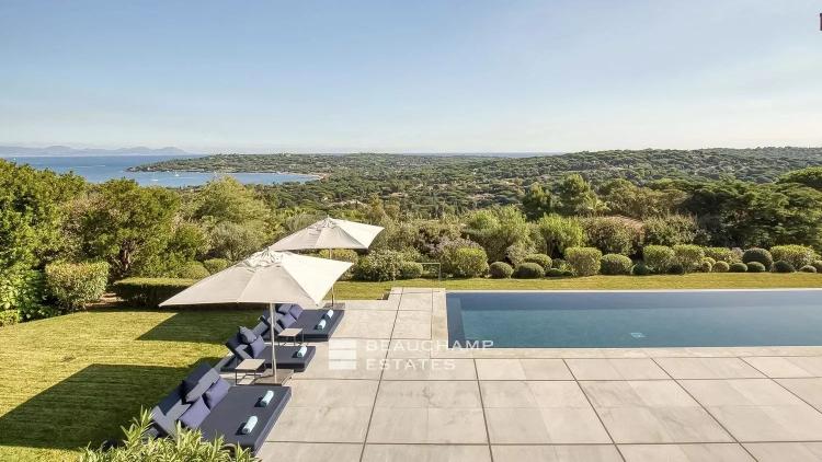 Villa d'exception proche du villa de Saint-Tropez avec prestations de grand luxe