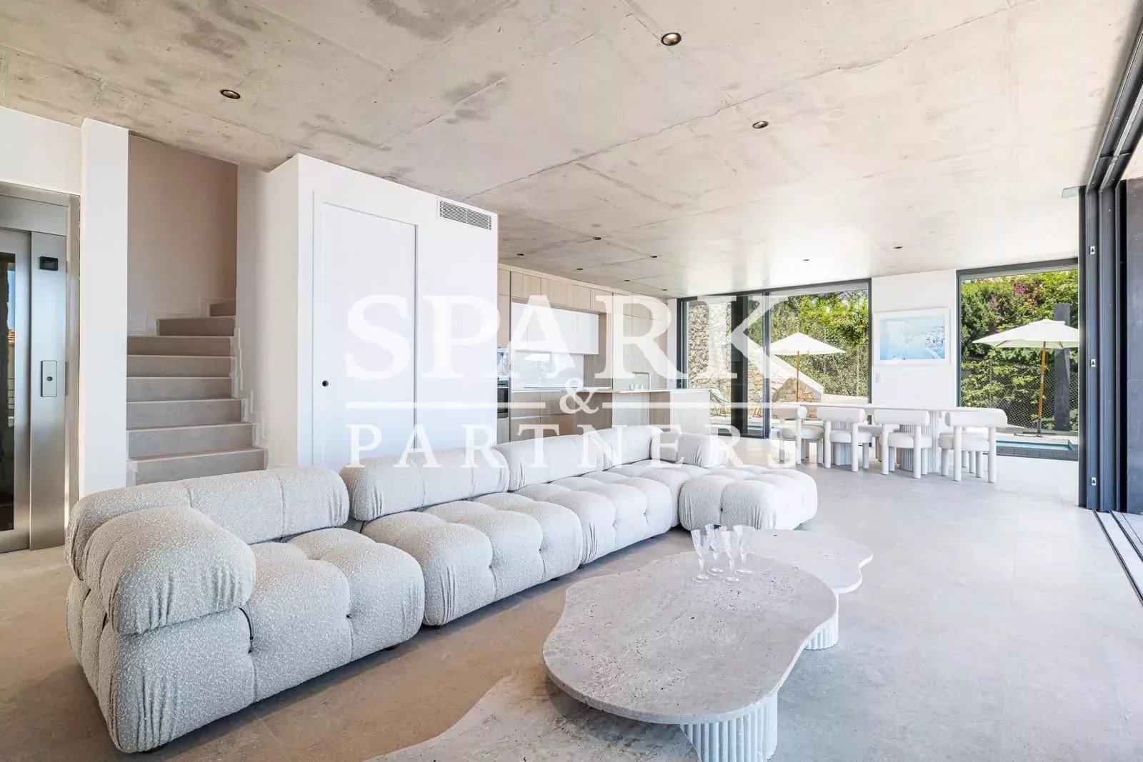 Location luxueuse villa proche Monaco