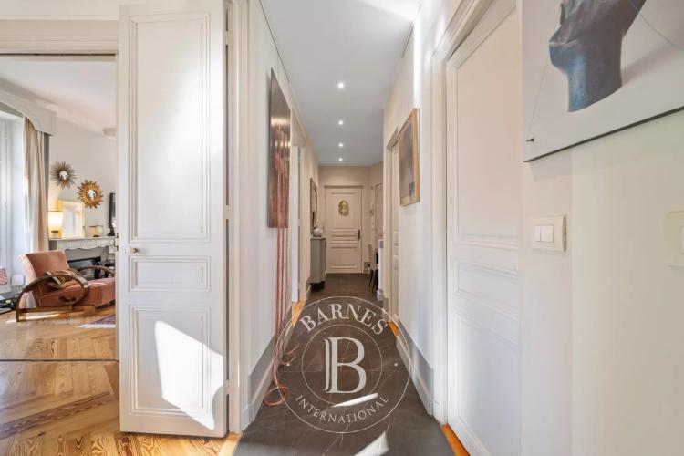 BEAULIEU-SUR-MER – APPARTEMENT D’EXCEPTION DANS UNE VILLA INDÉPENDANTE
