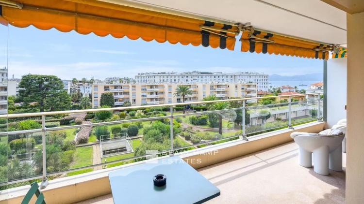 Croisette - Appartement 2 chambres vue mer