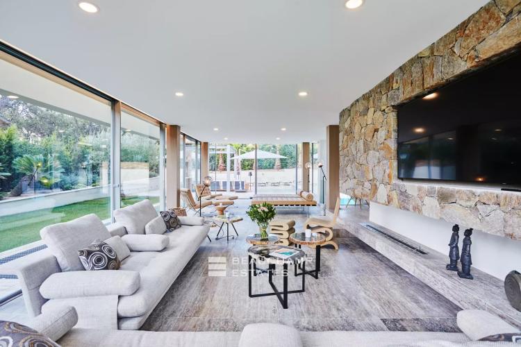 Magnifique villa dans un parc privé à Saint-Tropez