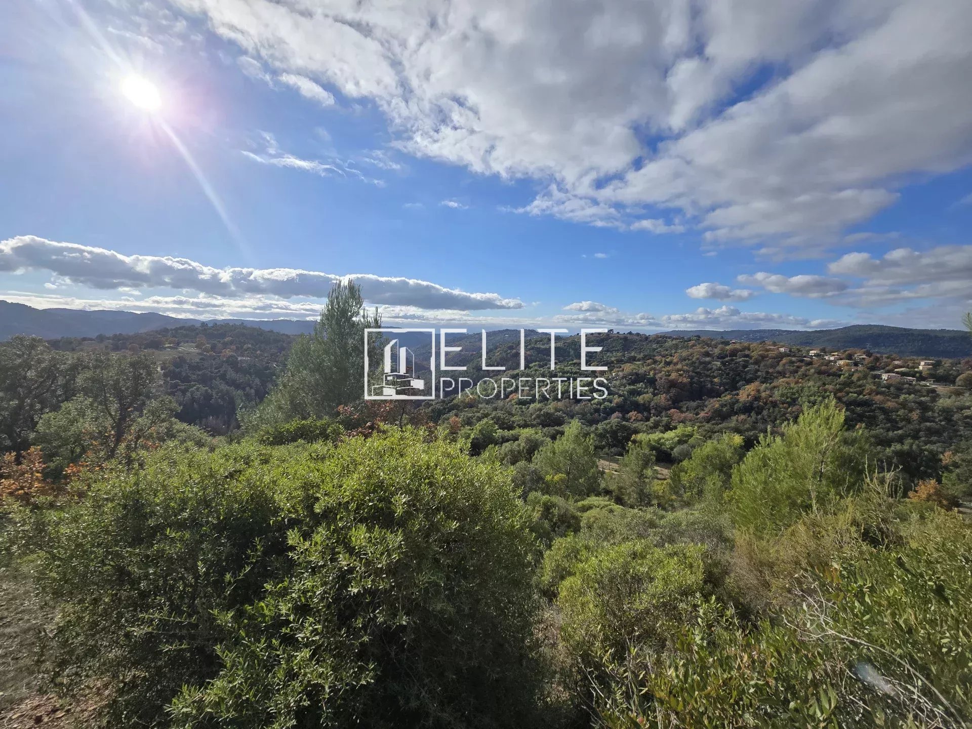 TERRAIN NON CONSTRUCTIBLE DE 6830m² LE TIGNET
