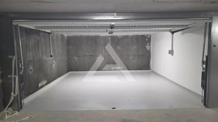 CAP D'AIL - DOUBLE GARAGE EN SOUS-SOL - RESIDENCE NEUVE EN CENTRE-VILLE
