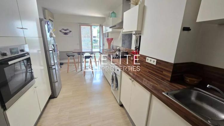 APPARTEMENT 5 PIÈCES DE 131 m² + 2 PARKINGS ET 2 CAVES – CANNES