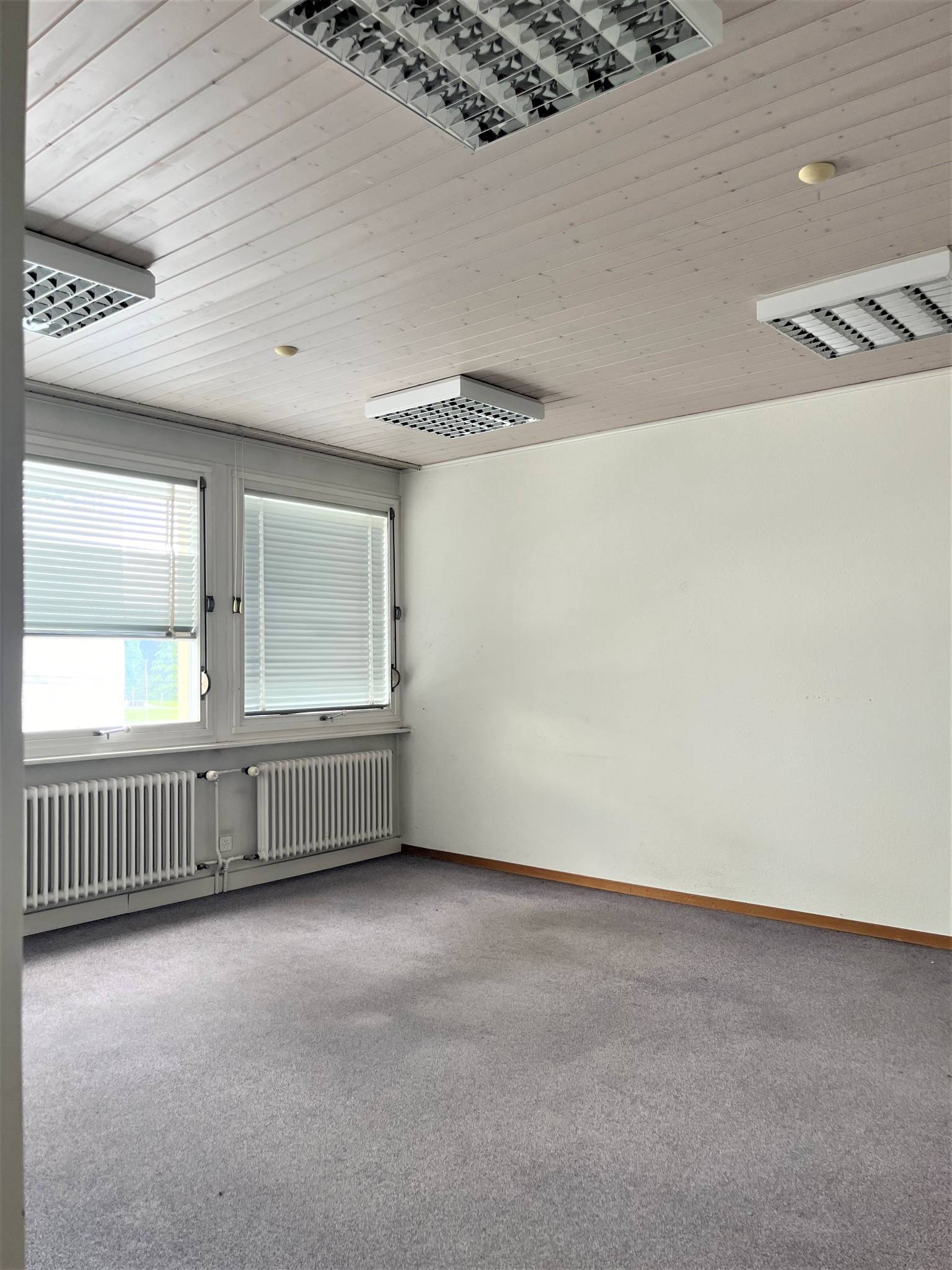 Surface très lumineuse - 305m2 bureaux