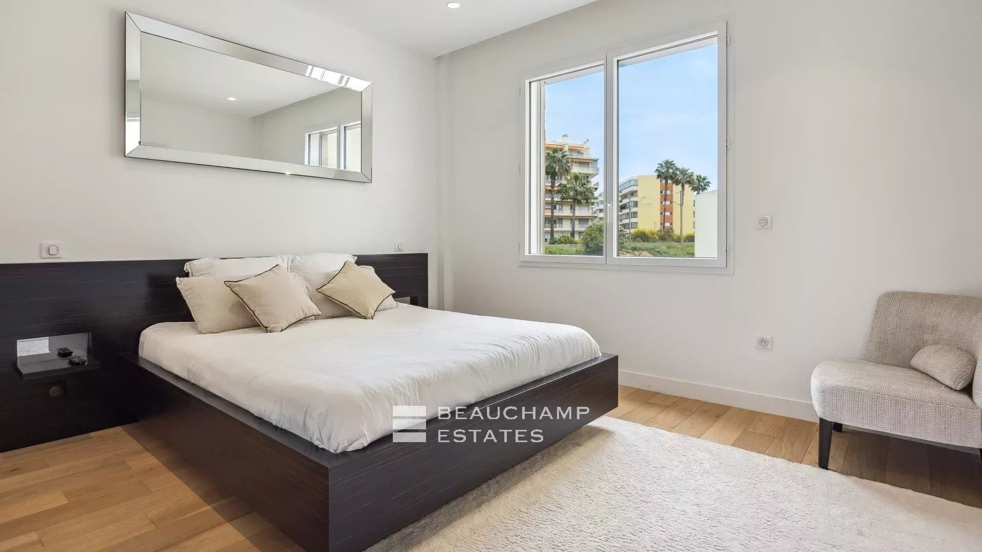 Cannes Croisette - Superbe appartement 3 pièces entièrement rénové