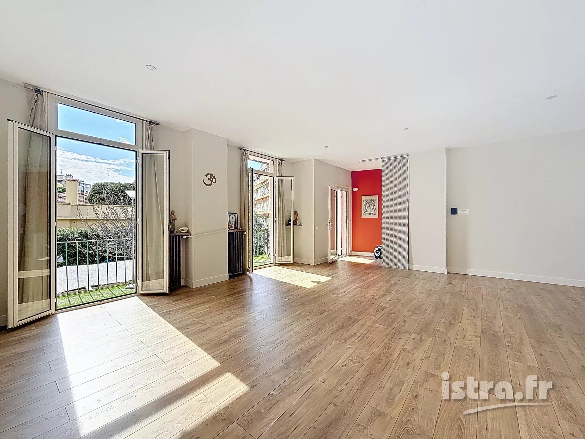 Nice Cimiez : Propriété de 435m² comprenant 6 appartements