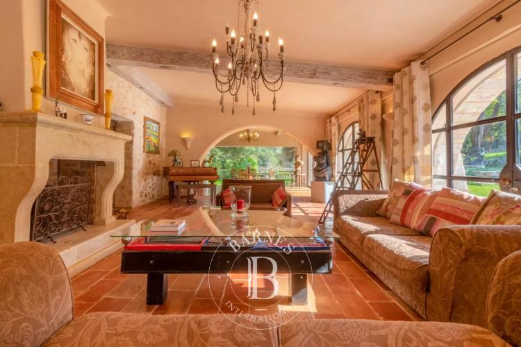 Entre Cannes et Monaco - Unique domaine équestre 23 hectares avec bastide en pierre