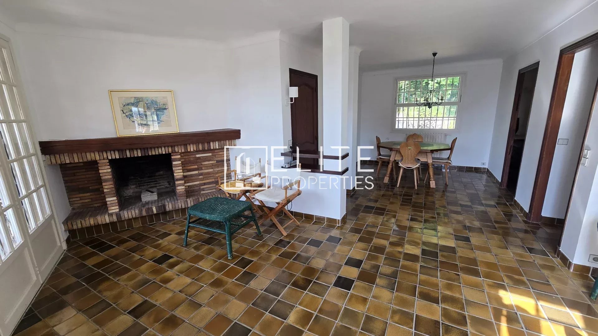 VILLA 333 m² + PISCINE – MOUANS-SARTOUX