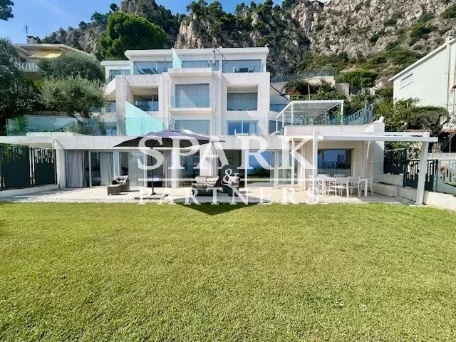 Cap d'Ail - Appartement 3 pièces avec une vue imprenable sur la mer et piscine