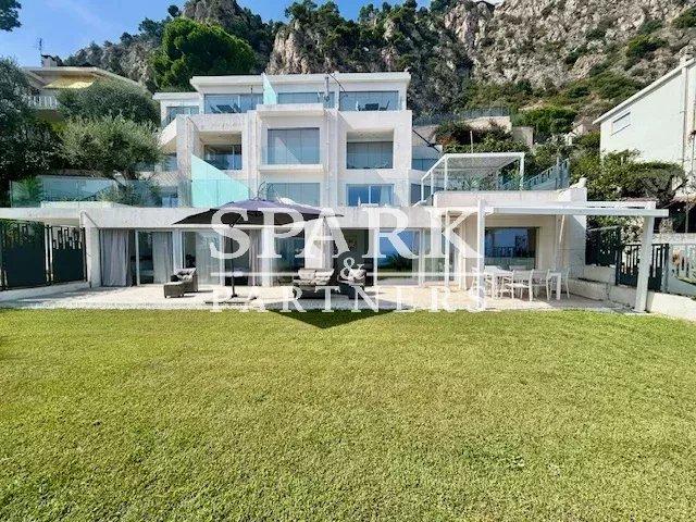Cap d'Ail - Appartement 3 pièces avec une vue imprenable sur la mer et piscine