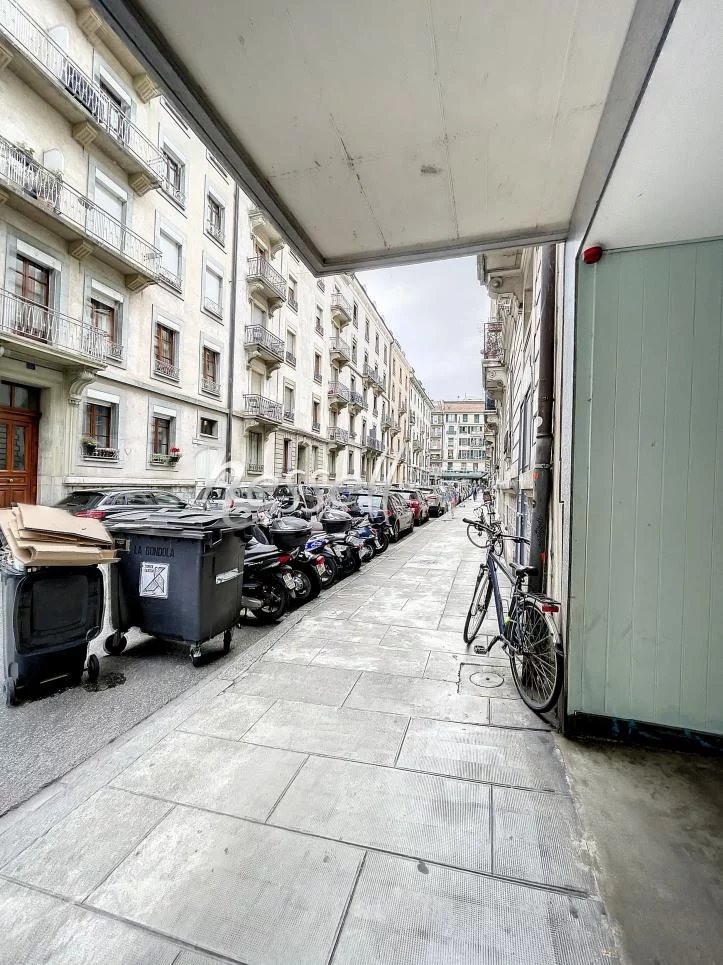 Parking sous-terrain aux Eaux-Vives