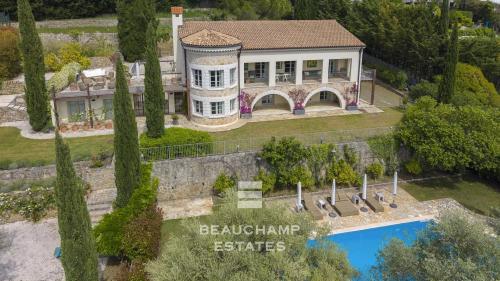 Propriété provençale en pierre 5 chambres avec vue mer - Grasse