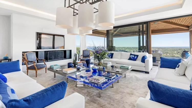 Villa d'exception proche du villa de Saint-Tropez avec prestations de grand luxe