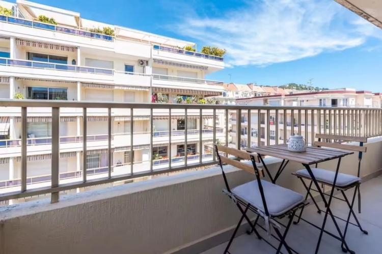 CANNES  - BANANE