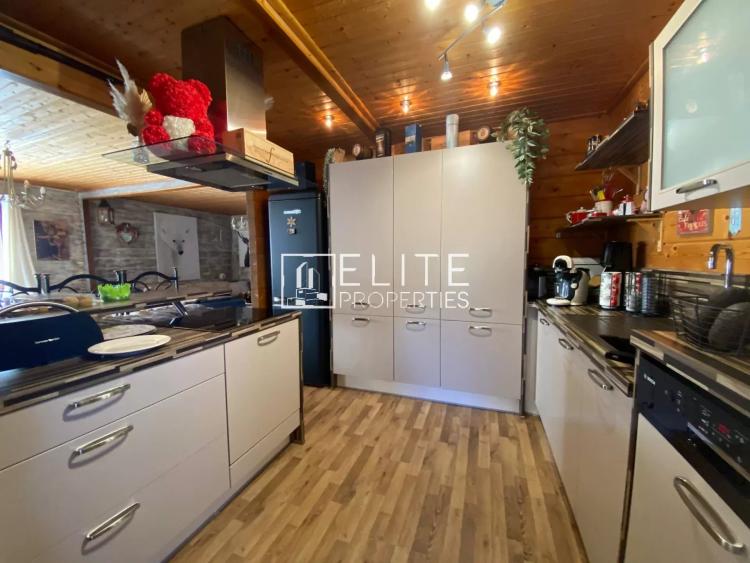 ANDON (06) – Maison en bois 211 m² avec dépendance – Calme absolu