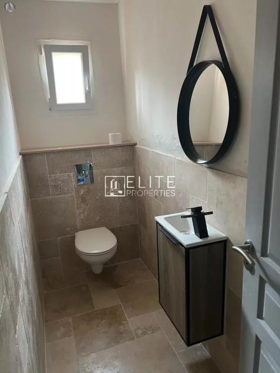 MAISON 280m² TOURRETTES
