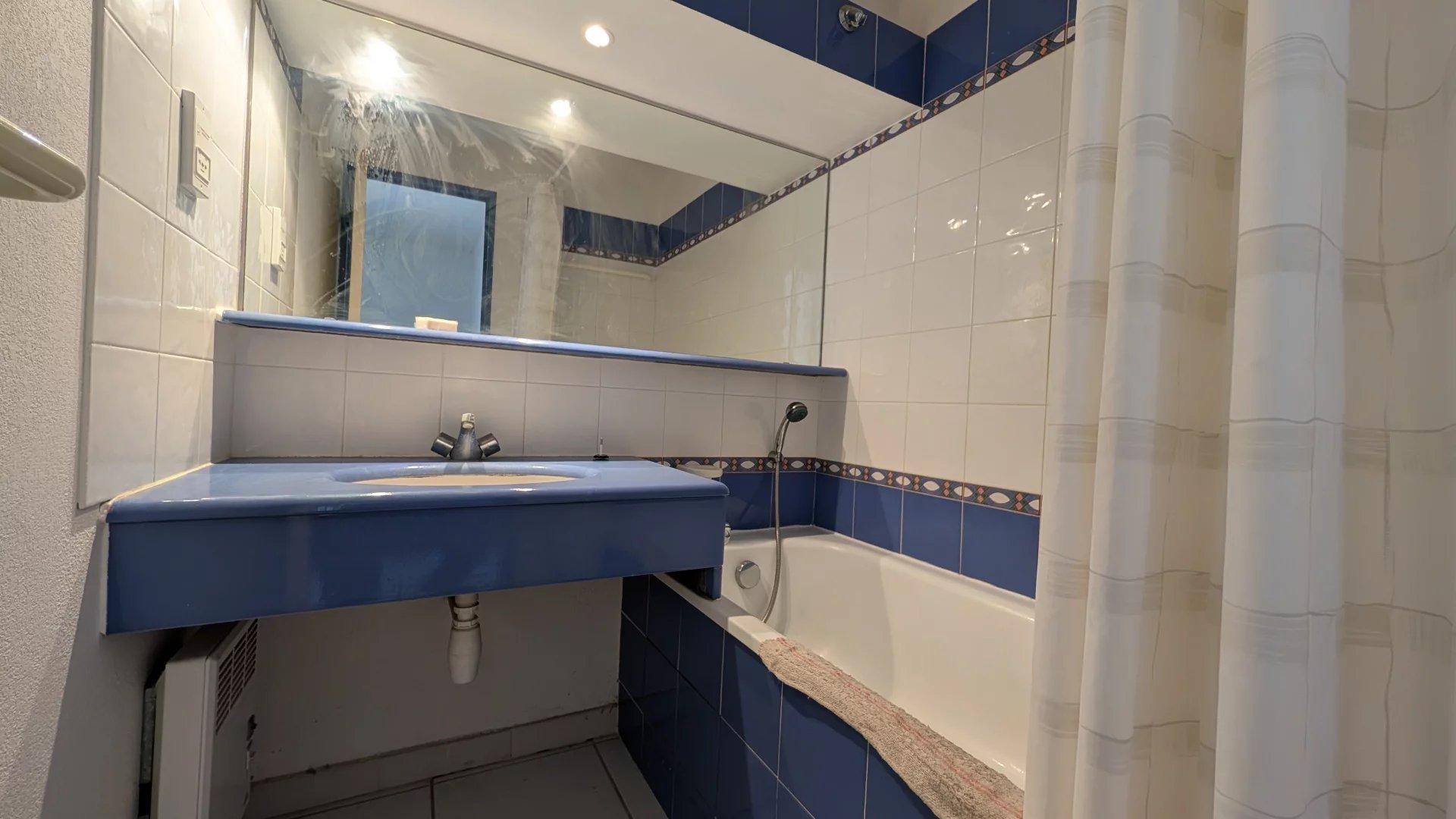 AGAY CAP ESTEREL BEAU 4 PIECES DUPLEX AVEC JARDIN ET VUE MER PANORAMIQUE. PARKING A PROXIMITE