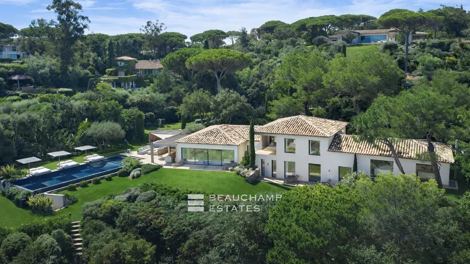 Saint-Tropez Les parcs - Propriété prestigieuse avec accès direct à la mer