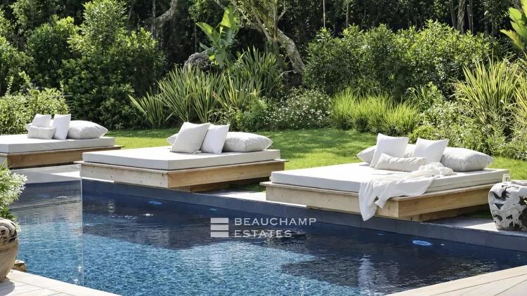 Saint-Tropez Les parcs - Propriété prestigieuse avec accès direct à la mer