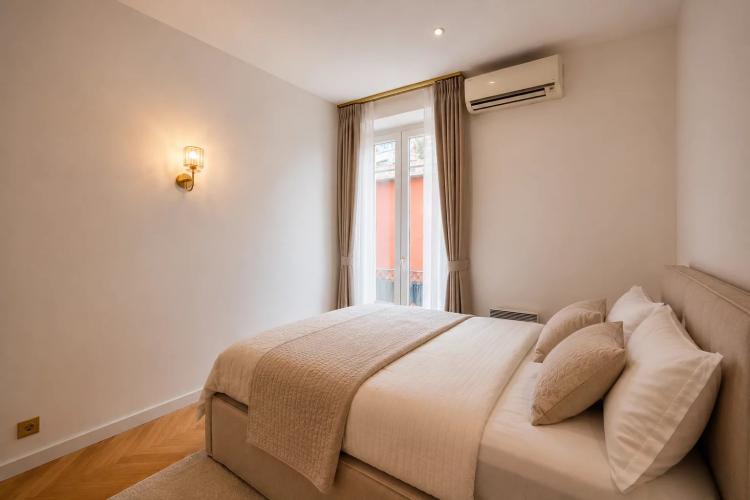 Appartement 4 Pièces à Vendre à Monaco – Immeuble Bourgeois à La Condamine.