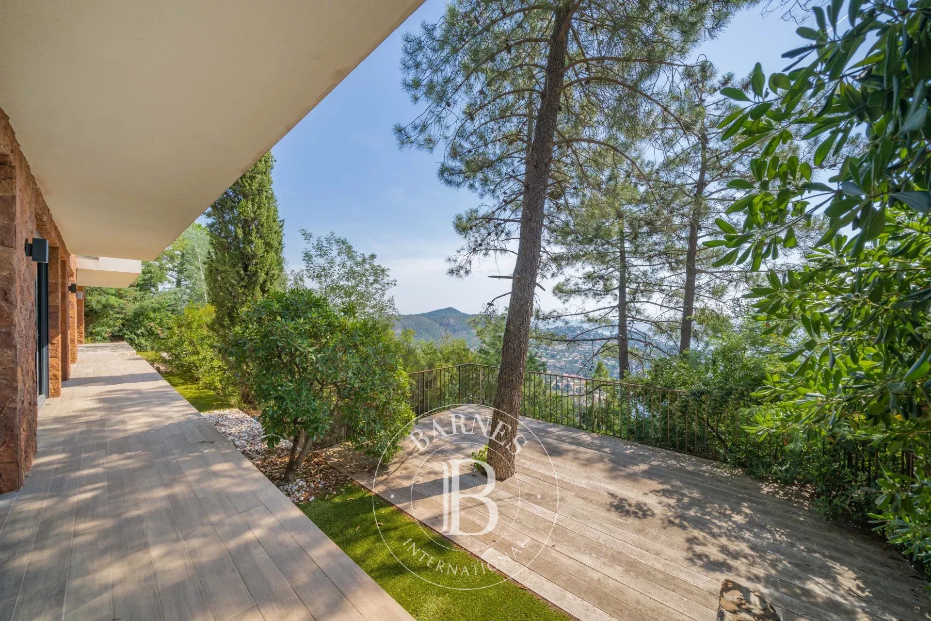 SUPERBE VILLA : THEOULE SUR MER