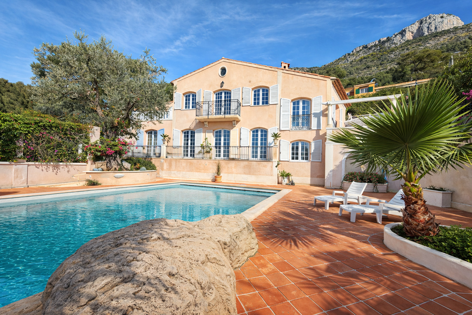 Cap d’Ail – Villa néo-provençale de prestige avec vue mer panoramique