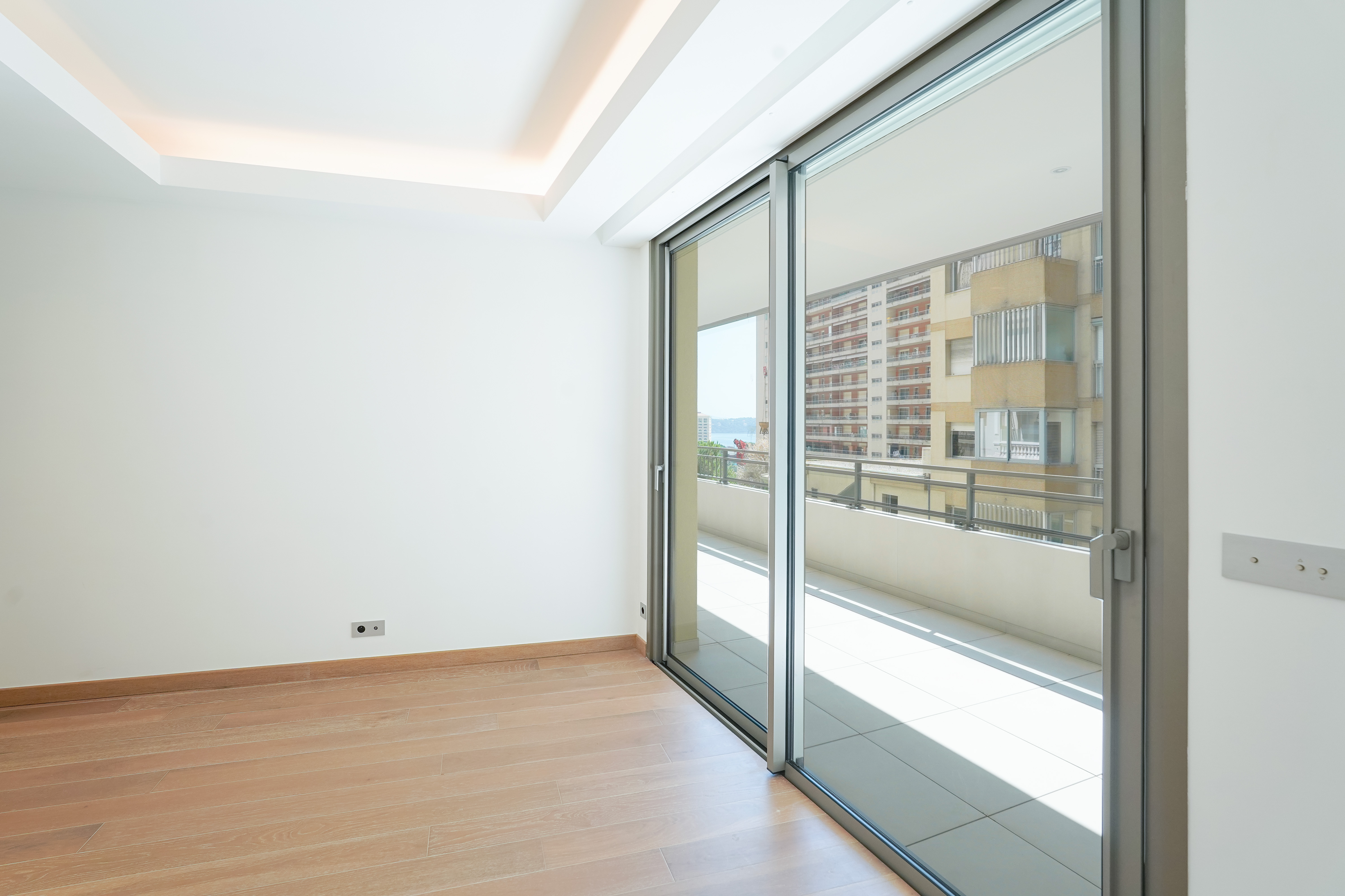 NOUVEAU - VILLA ARIANE - APPARTEMENT AVEC ASCENSEUR PRIVATIF