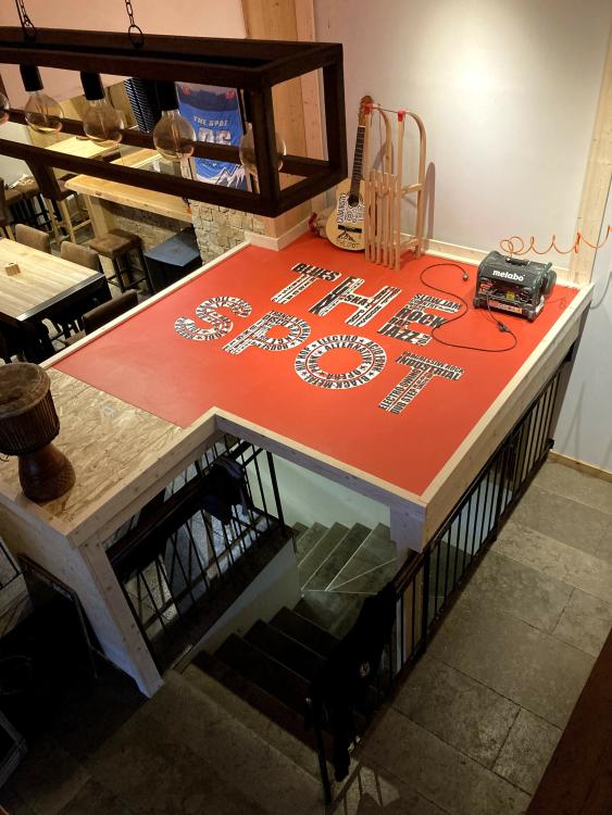 AURON - MURS COMMERCIAUX RESTAURANT