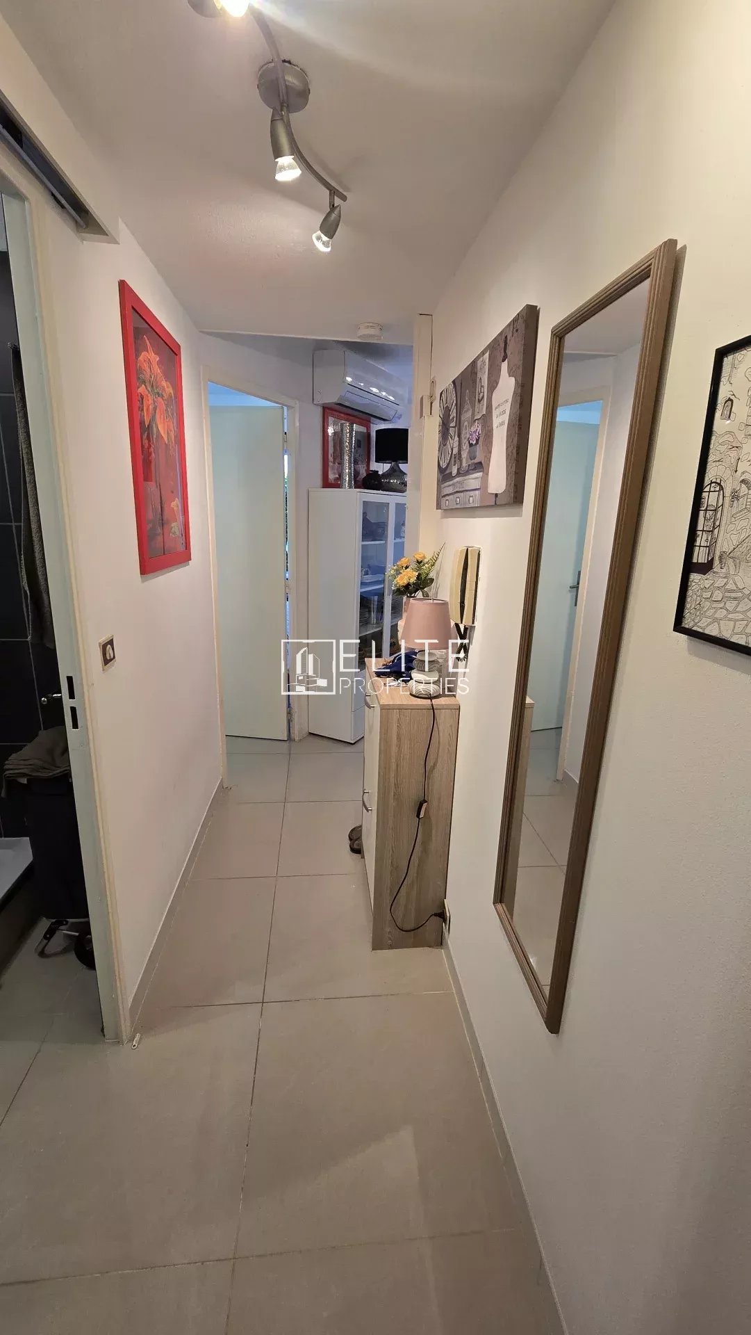 APPARTEMENT 2 PIÈCES DE 33m² + PISCINE, PARKING ET CAVE – MANDELIEU
