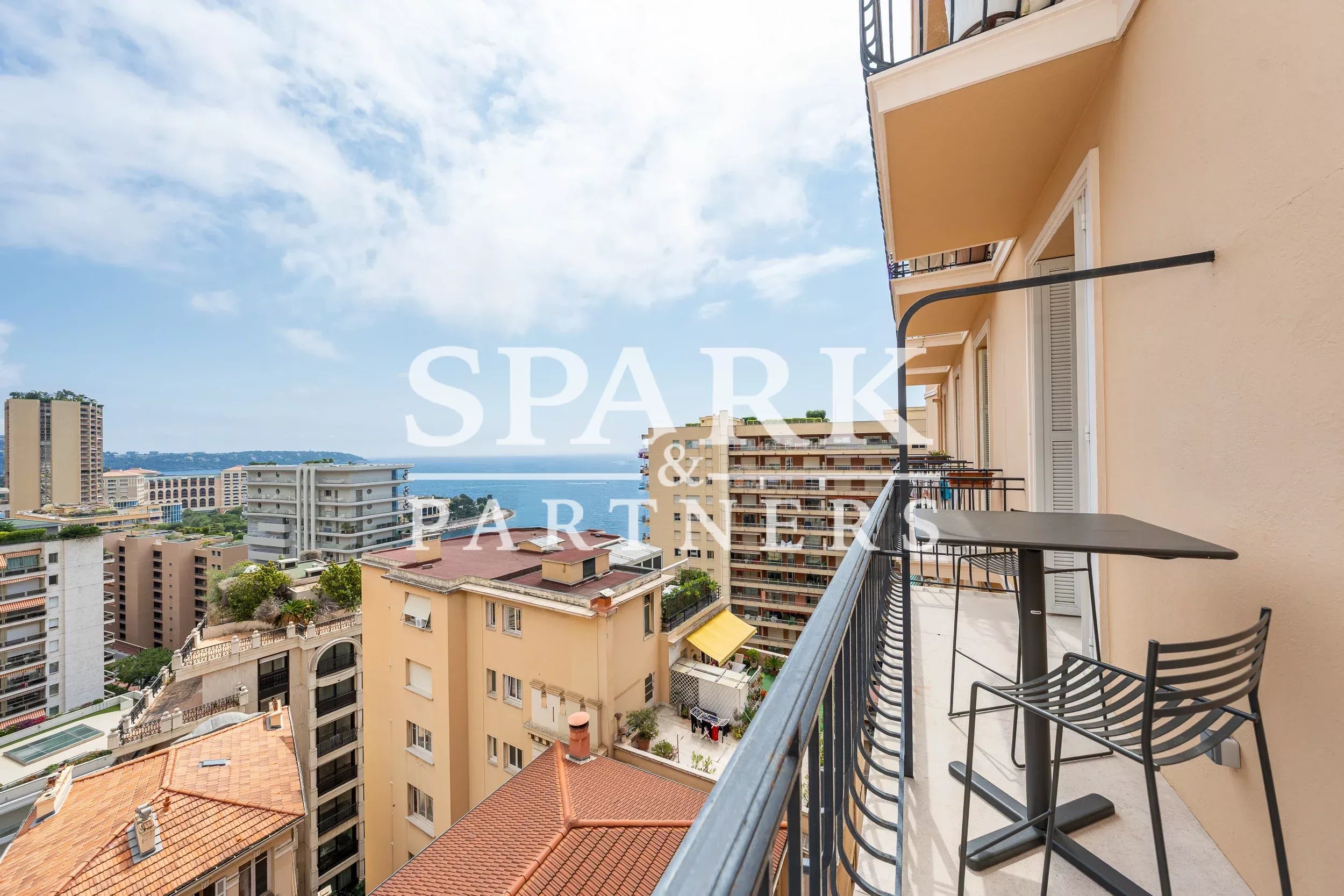 Monaco - La Rousse - Appartement 2 Pièces- vue mer