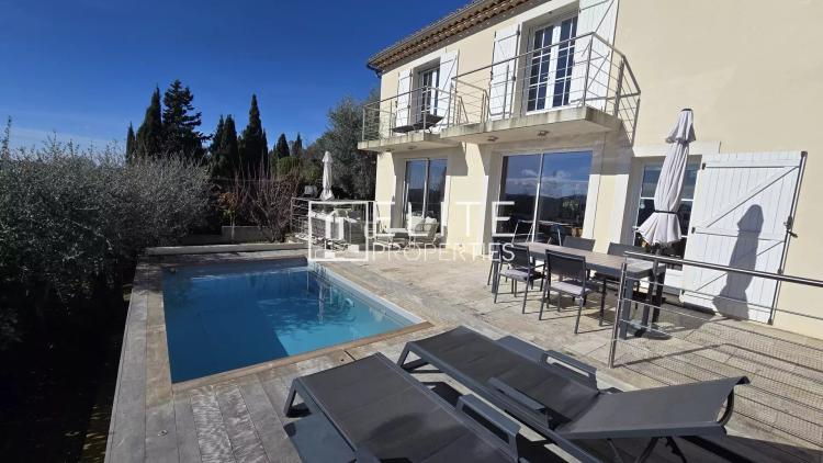 MAISON 6 PIÈCES DE 146 m² – VUE PANORAMIQUE MER & PISCINE – CABRIS