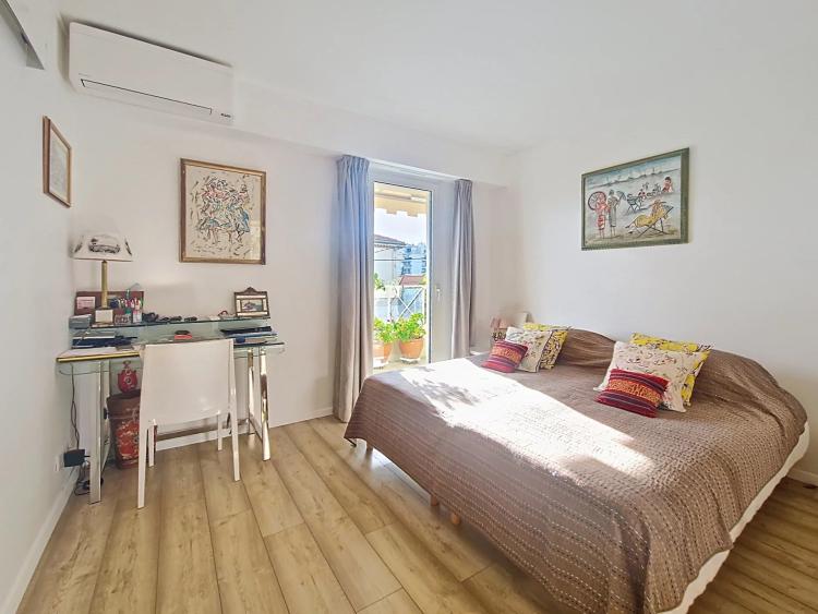 CANNES BASSE CALIFORNIE TERRASSE PISCINE