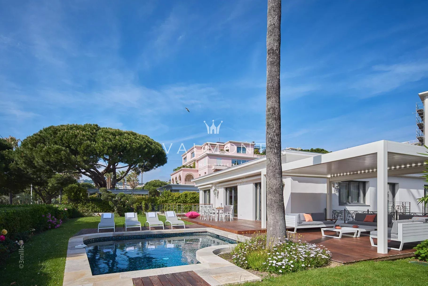 Magnifique villa en front de mer à Cannes