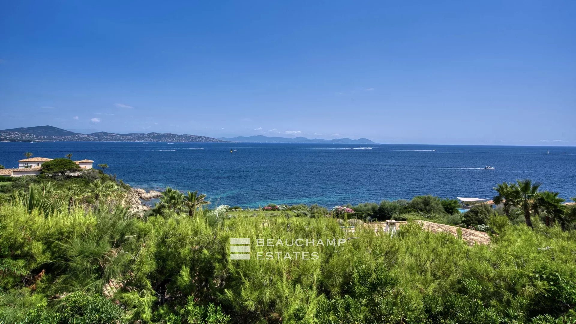 Villa provençale ultra-luxueuse située dans le prestigieux domaine des Parcs de Saint-Tropez