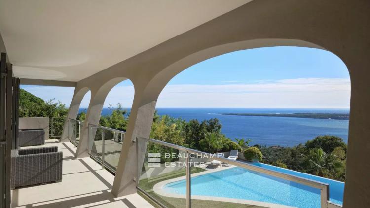 Villa contemporaine avec vue mer panoramique - Cannes