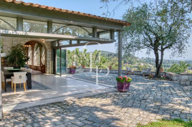 DOMAINE DE MOUGINS