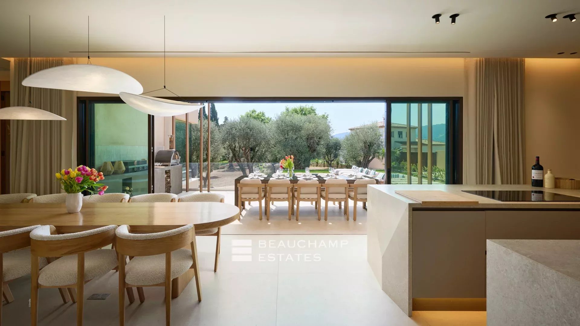 Villa contemporaine de 5 chambres proche de Mougins