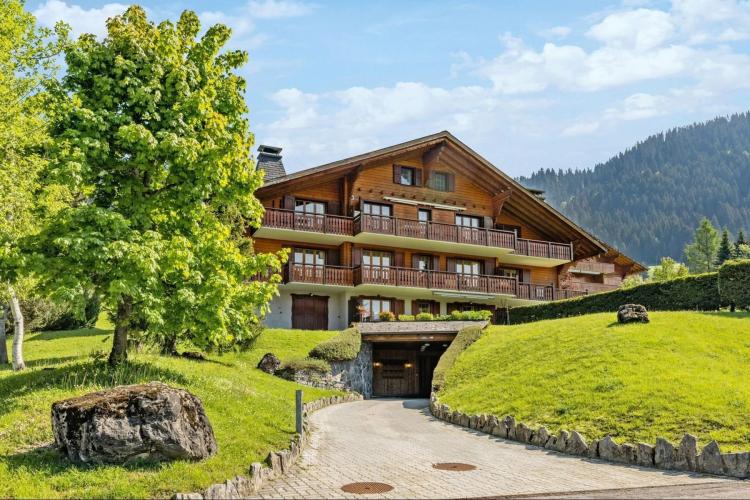 Le Granit : Appartement Rénové De 4 Chambres Au Domaine De La Résidence