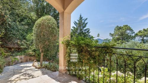 Villa provençale 3 chambres avec vue mer panoramique - Fréjus