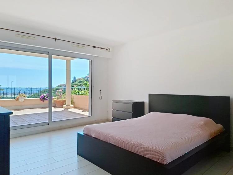VENTE APT-VILLA AVEC VUE PANORAMIQUE, JARDIN PRIVATIF ET PISCINE