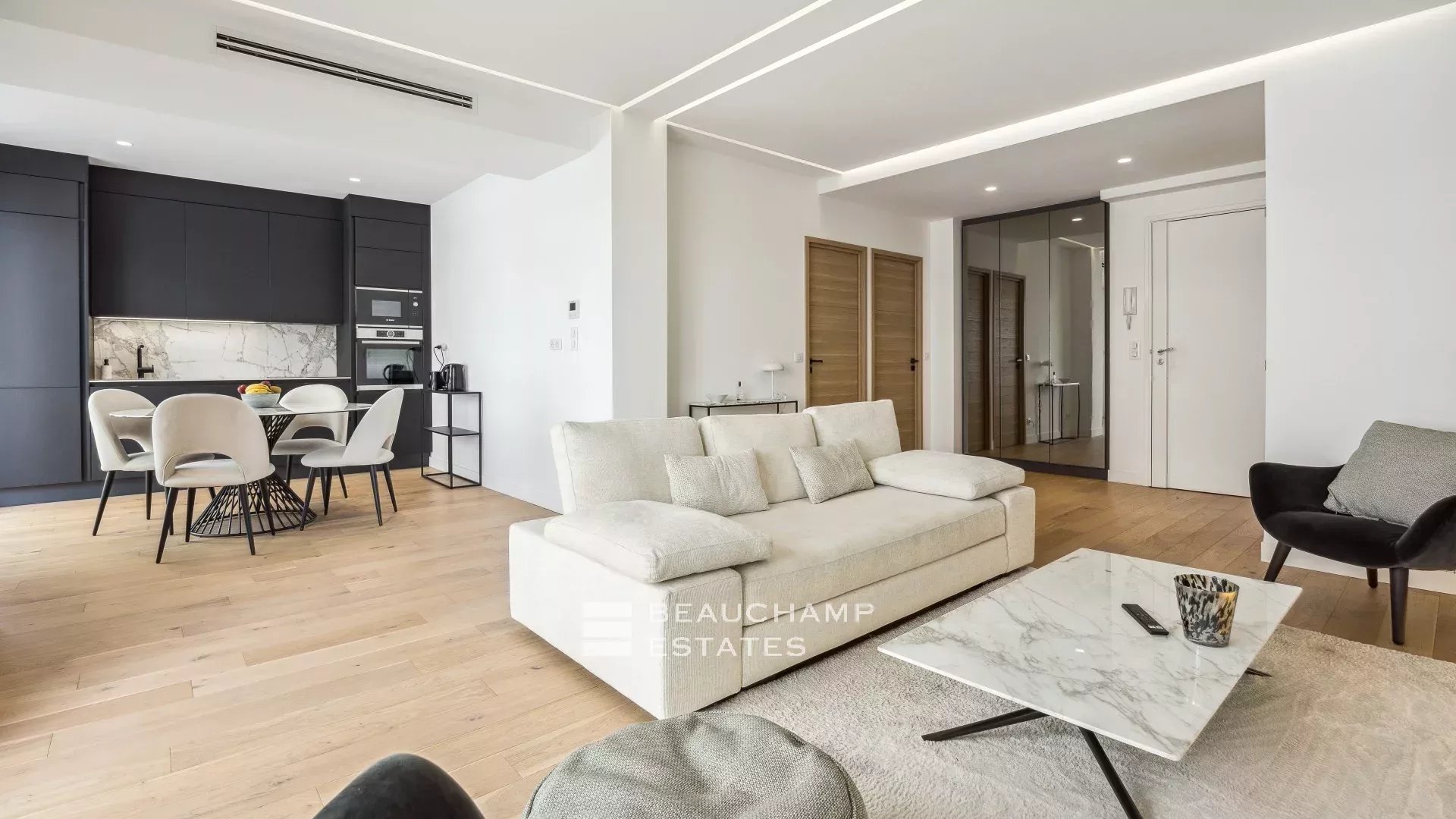 Cannes Croisette - Superbe appartement 3 pièces entièrement rénové