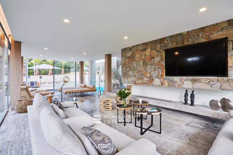 Magnifique villa dans un parc privé à Saint-Tropez
