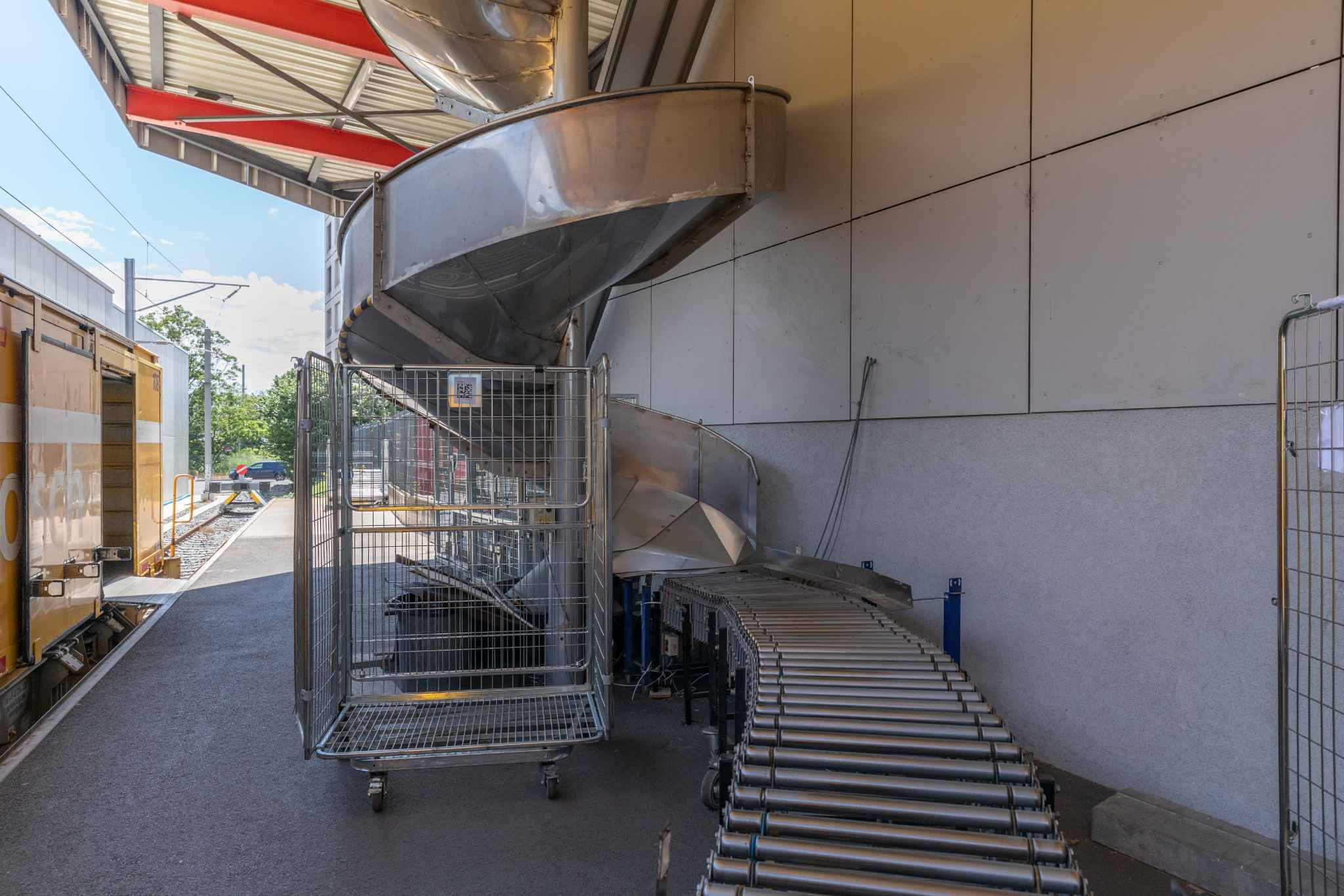 RARE ! Entrepôt logistique de 1'500 m² au centre de Genève