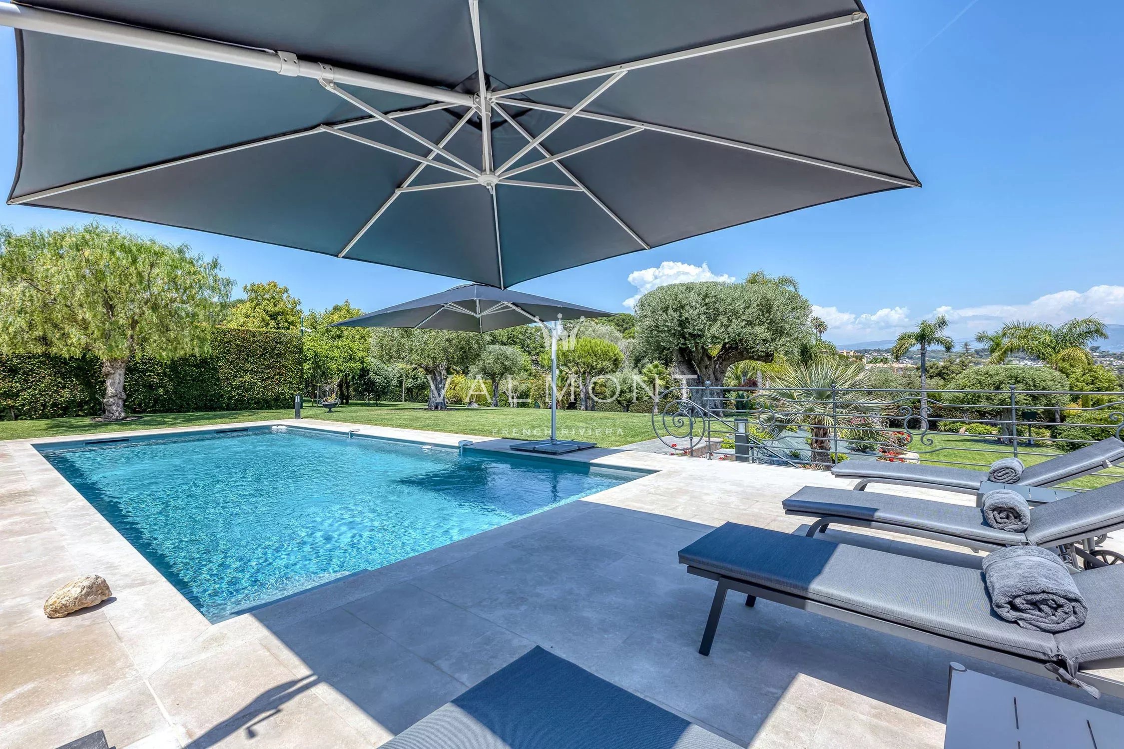 Super Cannes Vallauris renovated villa with panoramic views