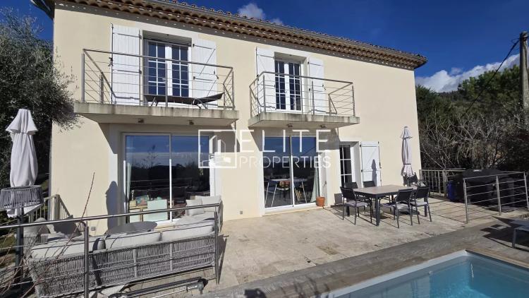 MAISON 6 PIÈCES DE 146 m² – VUE PANORAMIQUE MER & PISCINE – CABRIS